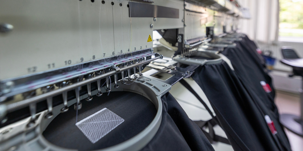 apparel embroidery machine with multiple shirts